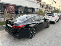 نيسان ألتيما